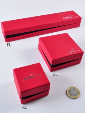 Geschenk Box rot mit Steindesign Logo, verschiedene Modelle