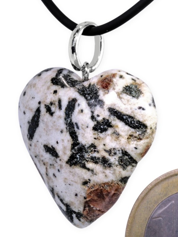 Garnet heart in Hornblende with Dolomite, pendant with loop from Carinthia, unique