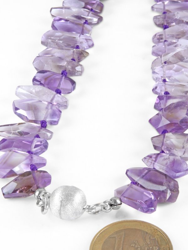 Amethyst necklace knotted with magnetic clasp, unique