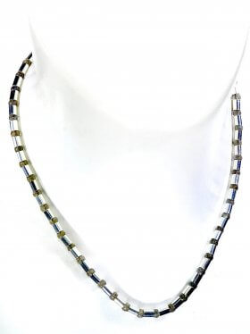 Halskette aus dem Schmuckstein Labradorit kombiniert mit Silberröhrchen aus 925 Silber rhodiniert