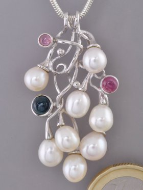 Perlen Anhänger mit Turmalinen, Flora Collection