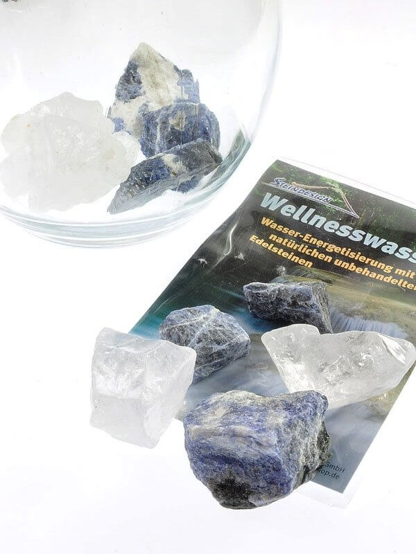 Trinkmischung Lebenskraft und Wassergenuss: Sodalit, Bergkristall - Rohsteine, ca. 60 - 80 g